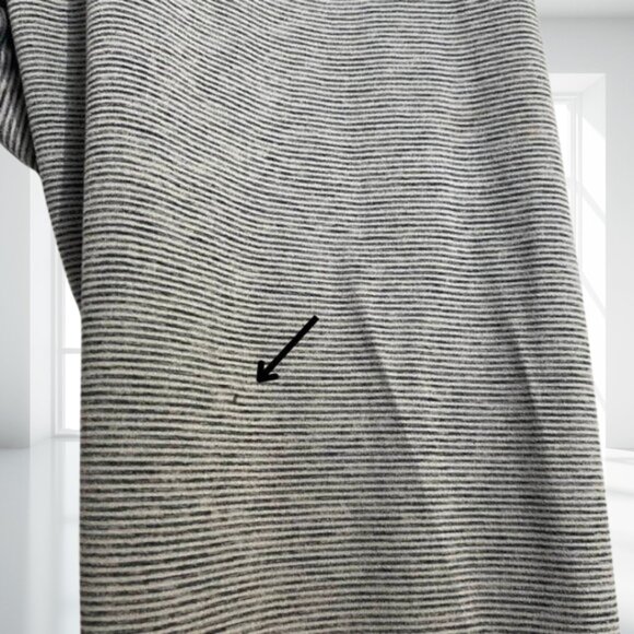 Old Navy Active Go-Dry Grey Pinstripe Full Length Leggings XL - Performance Yoga - Picture 6 of 9